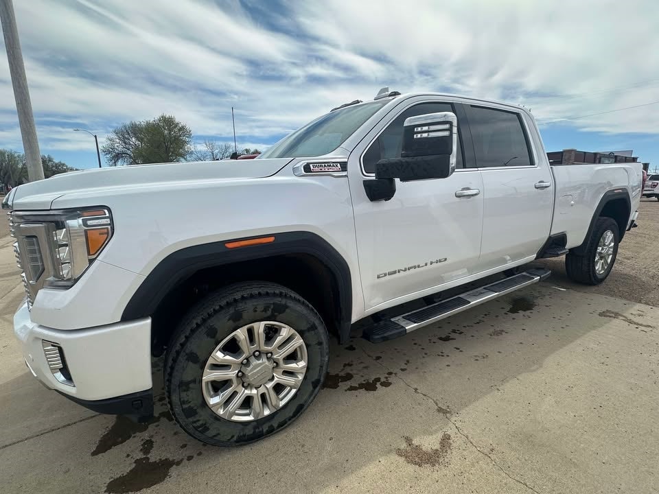 2022 GMC Sierra 3500 HD Denali in White Frost Tricoat — front three-quarter view